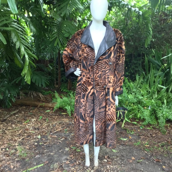 Vintage Krizia Italian leather lined fur coat - Picture 2 of 15